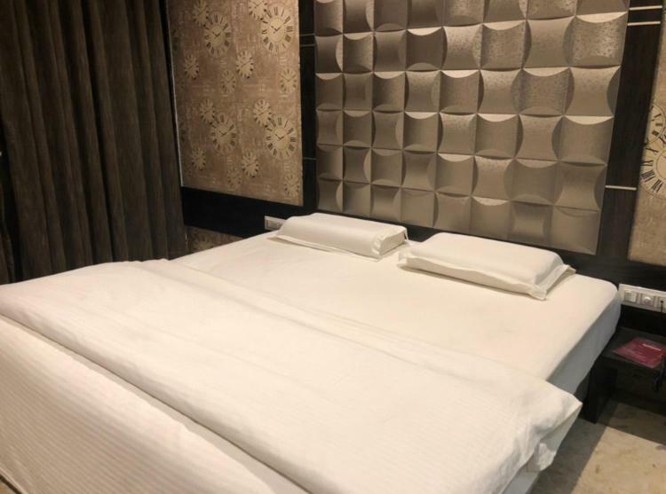 Hotel Virat Ambe Sports Club Ulhāsnagar Zewnętrze zdjęcie