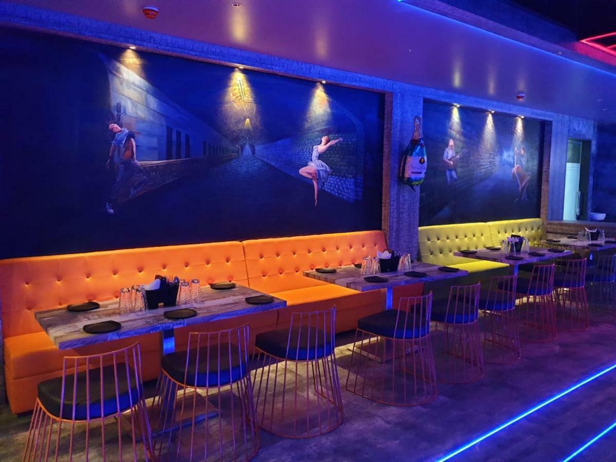 Hotel Virat Ambe Sports Club Ulhāsnagar Zewnętrze zdjęcie